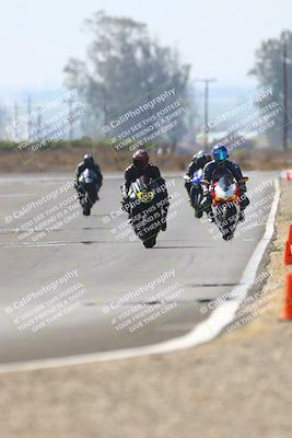 media/Sep-20-2025-TrackDaz (Sat) [[27f0cde673]]/B Group/220pm (Turn 9)/